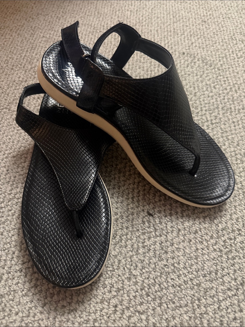 Naturalizer Black Textured Thong Sandals with Back Strap
